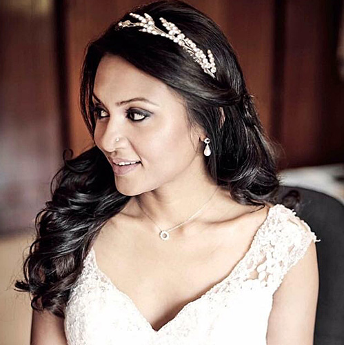 Bridal & Hair Accessories in Mumbai | Accessories for Wedding Gown